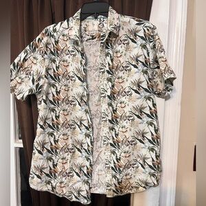 DENIM & FLOWER Men's Button Up Shirt. Size  L (Slim Fit) Shirt Sleeves.